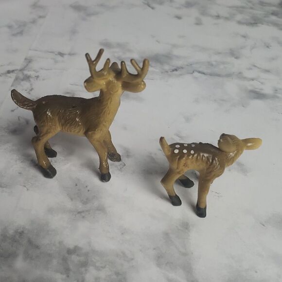 Vintage Deer Figurines Set - Picture 3 of 7
